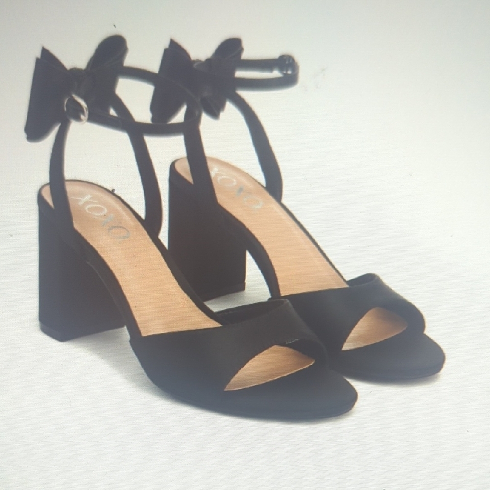 Peyton Black Bow Block Heel Sandals - Picture 10 of 10